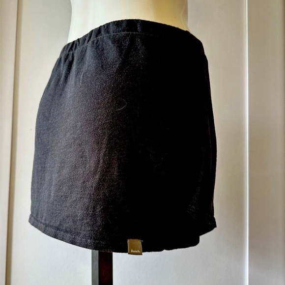 4 for 25$ BENCH | Charcoal Mini Skirt. Activewear Skirt. Size Medium. - Picture 8 of 8